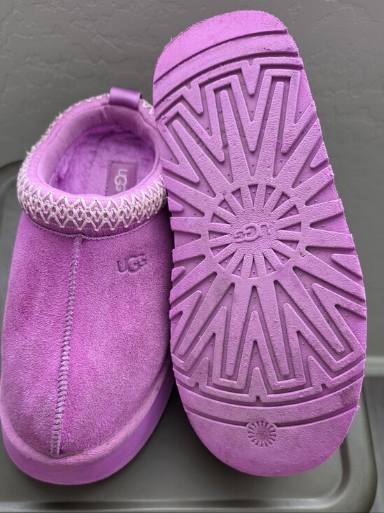 UGG Shoes - UGG Tasman Slippers Women’s Size 6 Purple Pink Suede Shearling Slip On Shoes